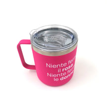 Carica l'immagine nel visualizzatore di Gallery, Tazza termica "Niente ferma il rosa Niente ferma le donne"