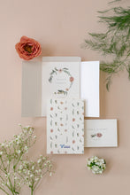 Carica l'immagine nel visualizzatore di Gallery, Partecipazioni/inviti con buste cofanetto - Linea Fiori (20 pezzi)
